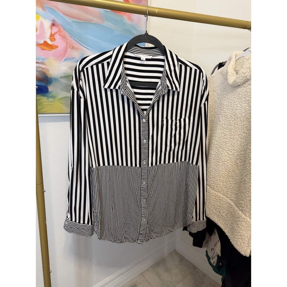 Jane + Delancey Women's Striped Shirt Top Size Large Black White Button Down
